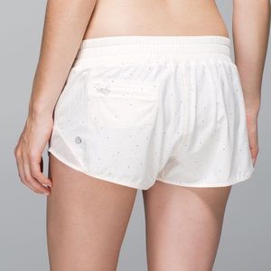 Lululemon Hotty Hot Short